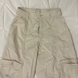 Abercrombie cargo pants in cream